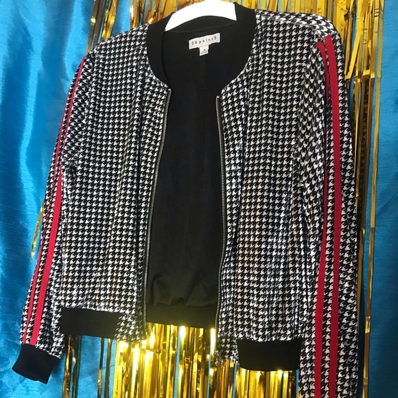 36 Point 5 Black & White Jacket w/ Red Stripes🖤❤️🖤❤️ - Picture 3 of 9